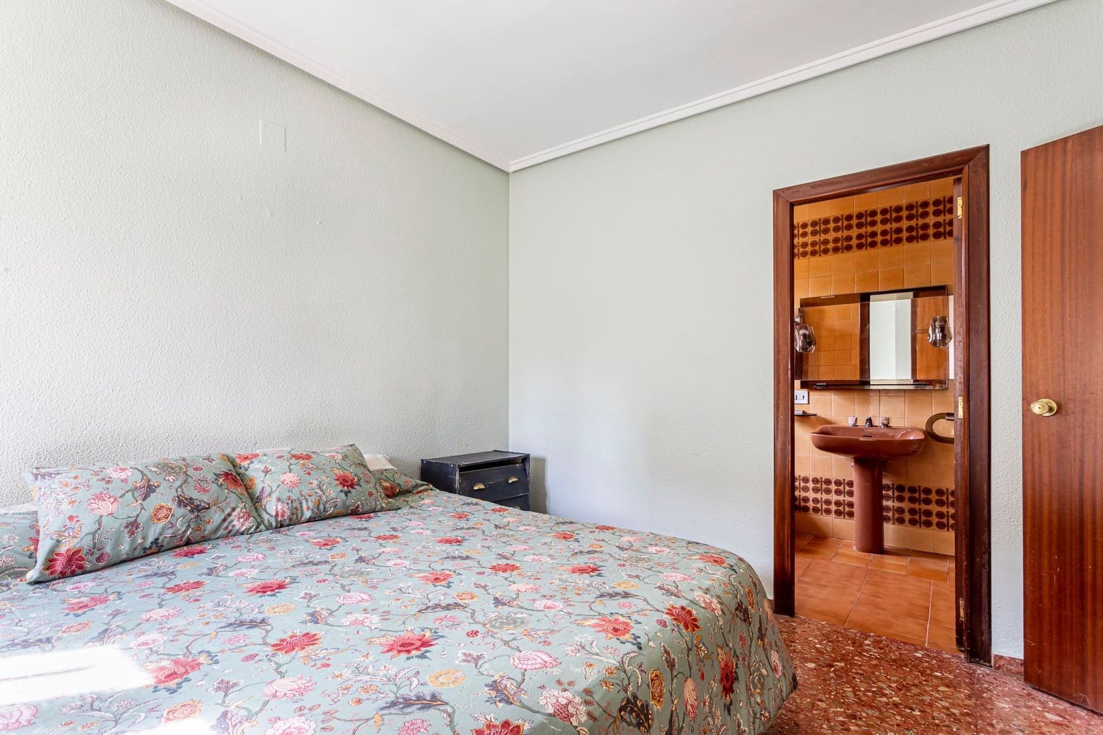 4 quarto Moradia para venda em Godelleta com garagem - 325 000 € (Ref: 9630584)