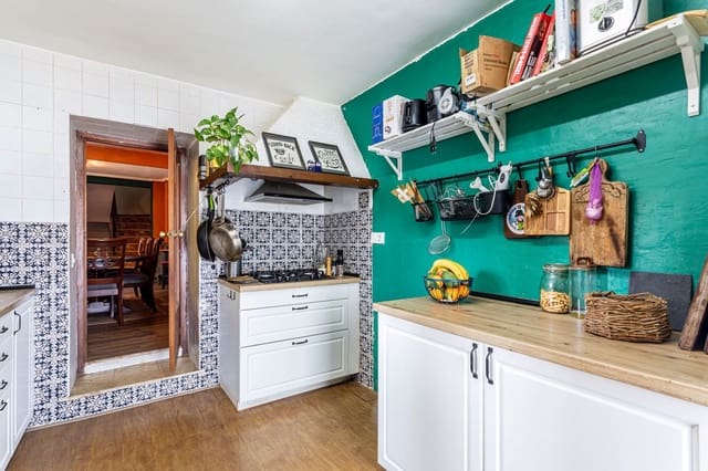 4 quarto Moradia para venda em Godelleta com garagem - 325 000 € (Ref: 9630584)