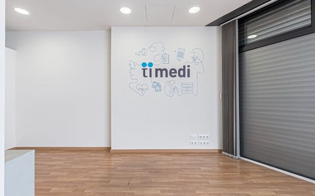 Biuro do wynajęcia w El Clot, Miasto Barcelona - 1 990 € (Ref: 9650703)