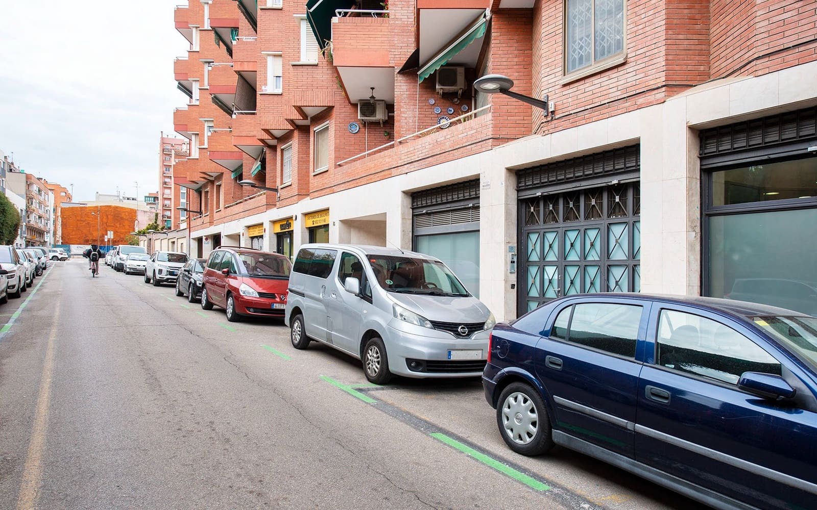 Bureau à louer à Barcelone ville - 1 990 € (Ref: 9650703)