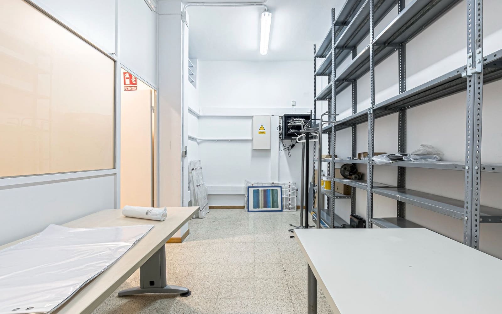 Erhverv til leje i Barcelona by - € 1.990 (Ref: 9650704)