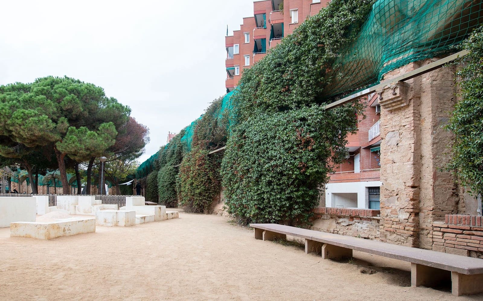 Erhverv til leje i Barcelona by - € 1.990 (Ref: 9650704)