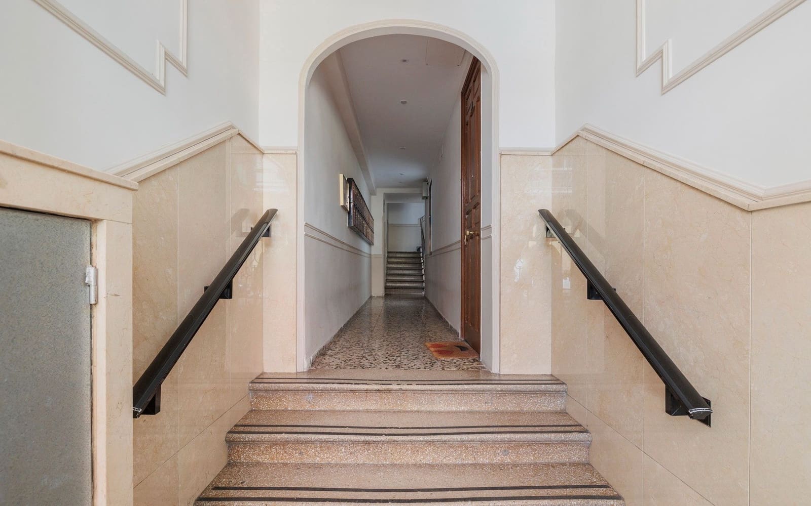 Piso de 1 habitación en Madrid ciudad en alquiler - 1.150 € (Ref: 9652407)