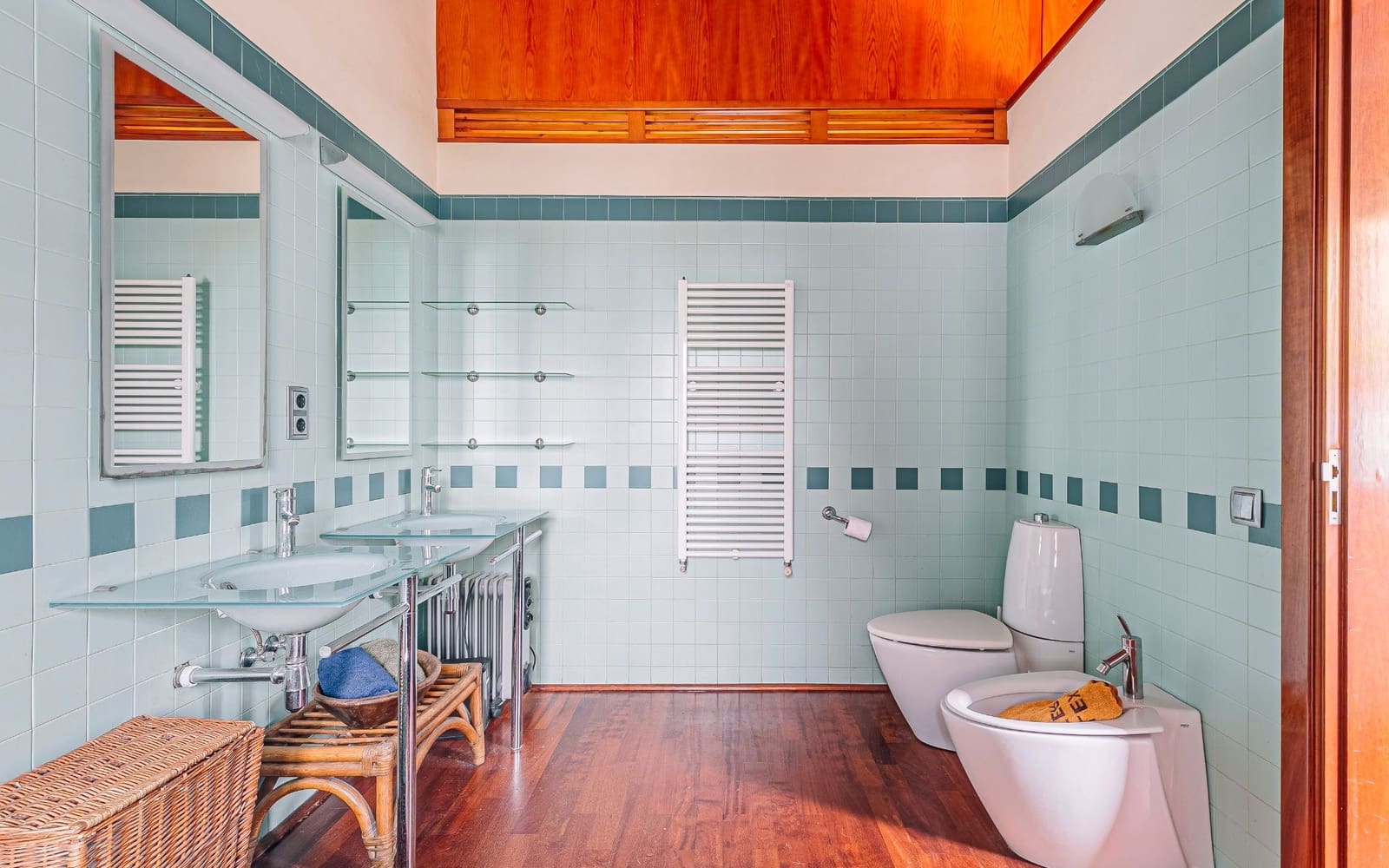 5 bedroom Villa for sale in Castelldefels with garage - € 1,280,000 (Ref: 9652408)