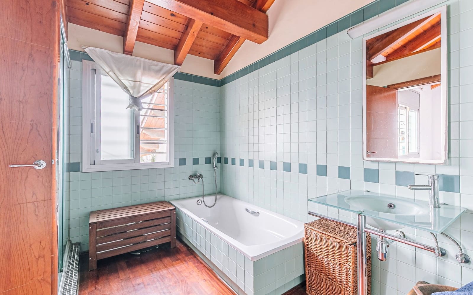 5 bedroom Villa for sale in Castelldefels with garage - € 1,280,000 (Ref: 9652408)