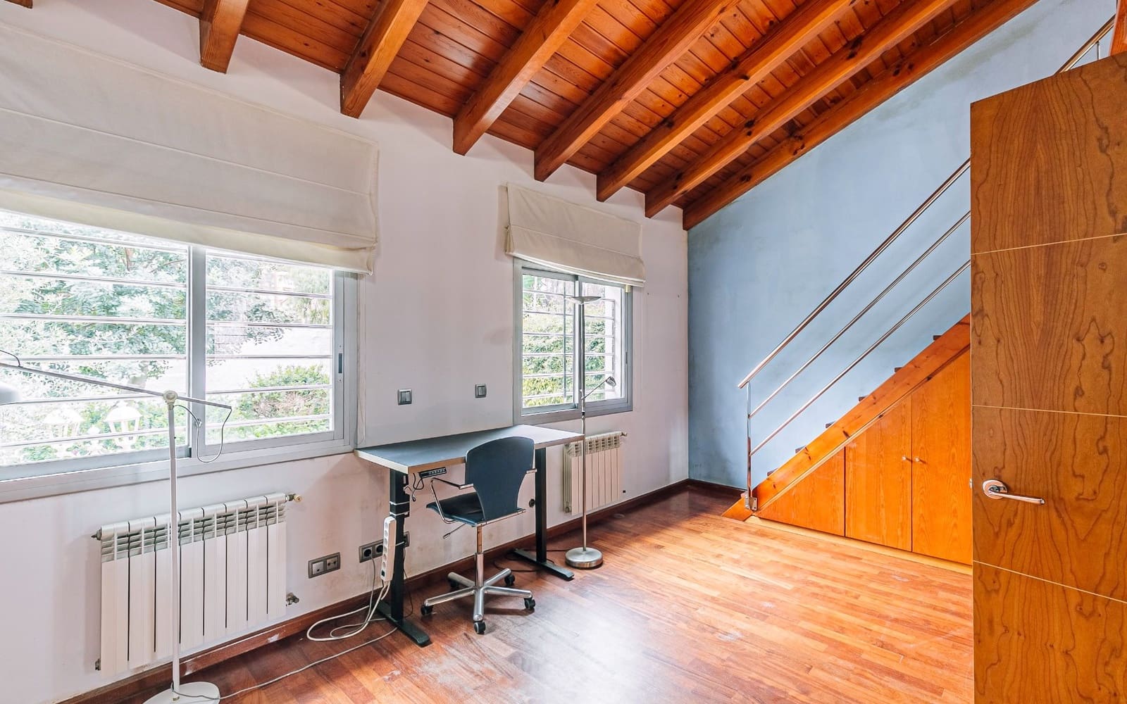 5 bedroom Villa for sale in Castelldefels with garage - € 1,280,000 (Ref: 9652408)