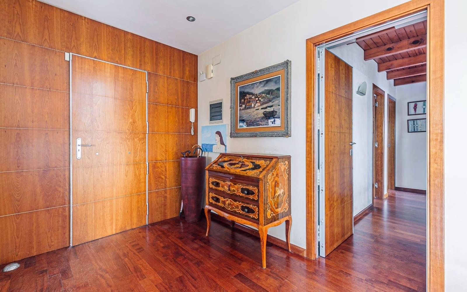 5 bedroom Villa for sale in Castelldefels with garage - € 1,280,000 (Ref: 9652408)