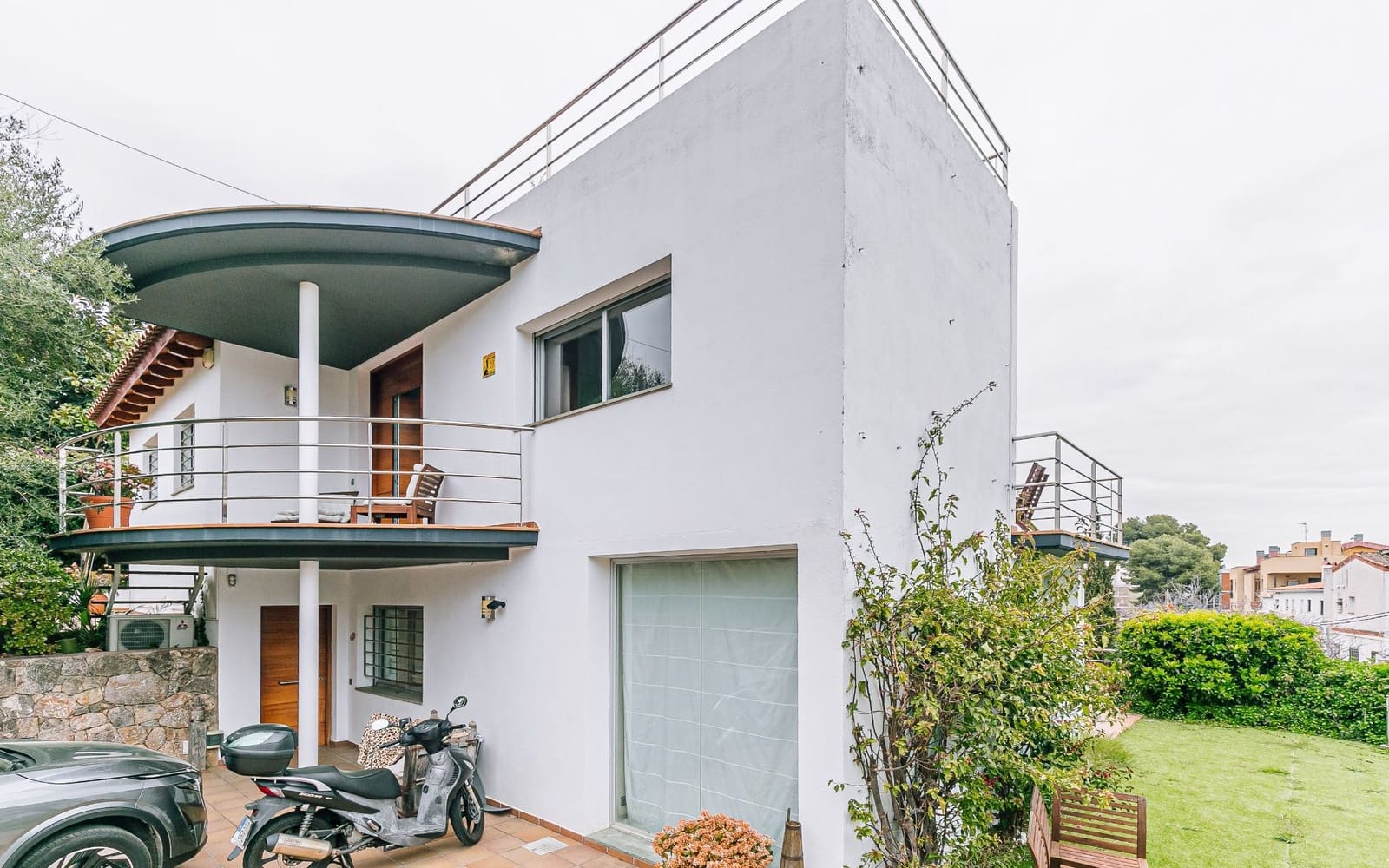 5 bedroom Villa for sale in Castelldefels with garage - € 1,280,000 (Ref: 9652408)