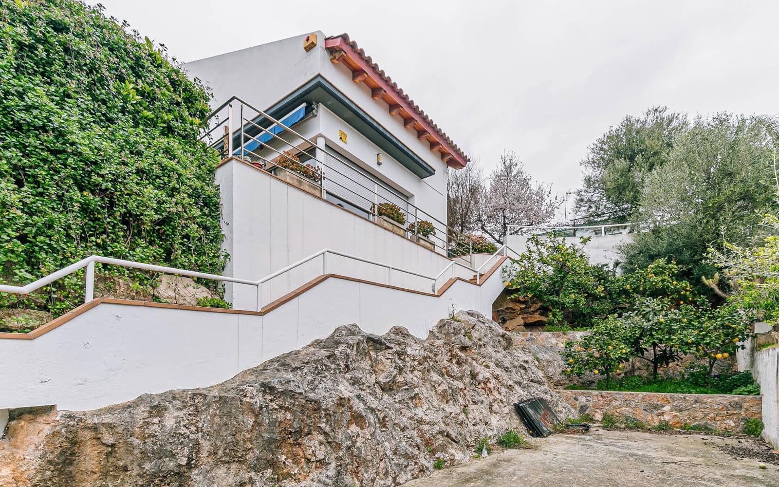 5 bedroom Villa for sale in Castelldefels with garage - € 1,280,000 (Ref: 9652408)