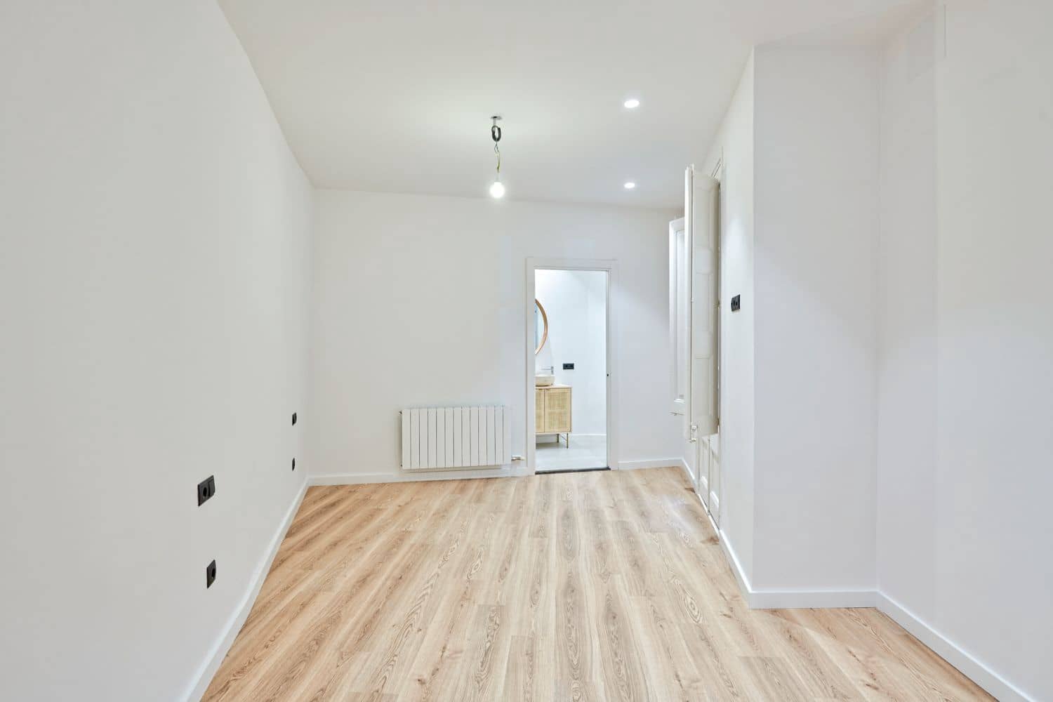 3 soverom Leilighet til leie i Barcelona by - € 1 790 (Ref: 9653324)