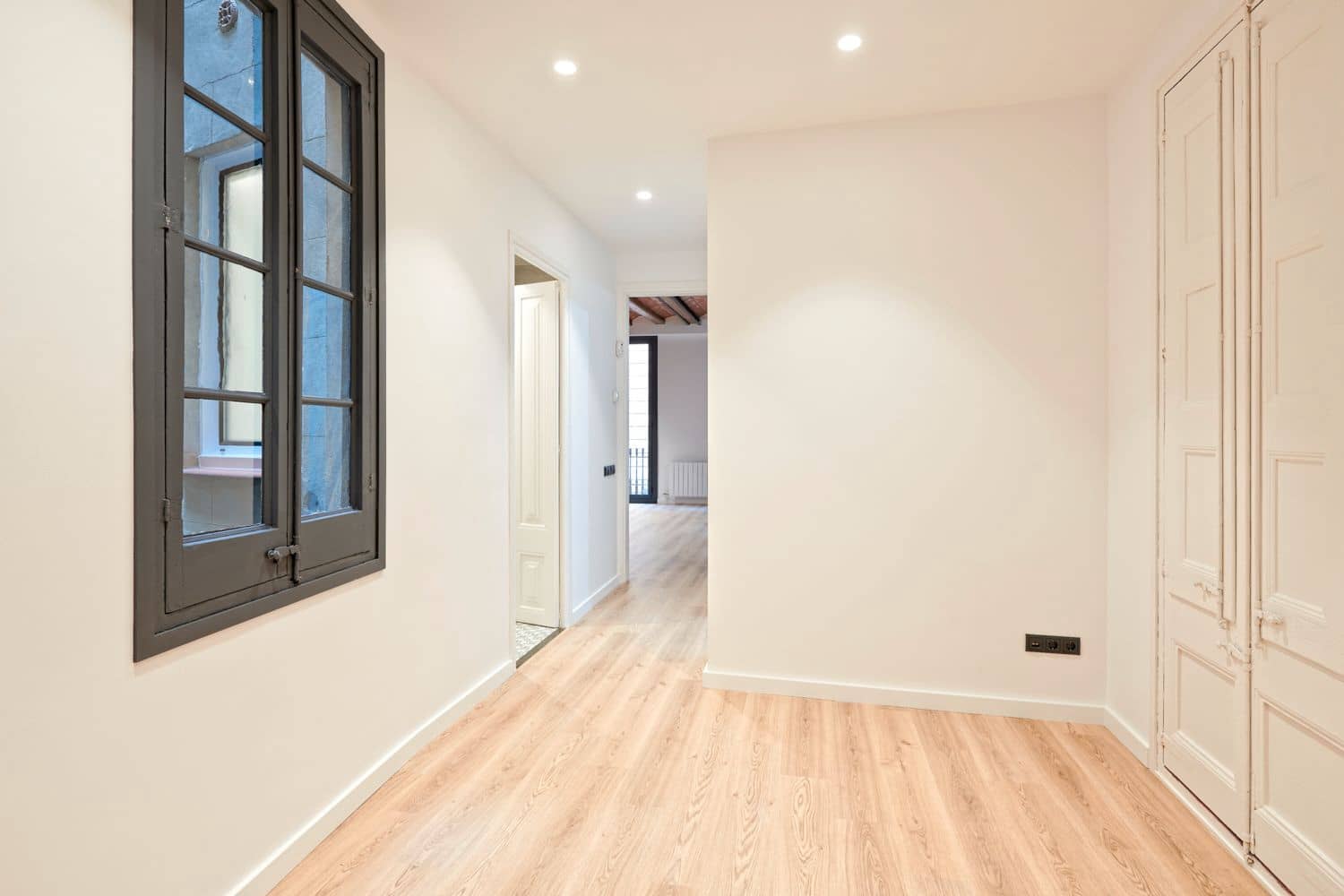 3 soverom Leilighet til leie i Barcelona by - € 1 790 (Ref: 9653324)