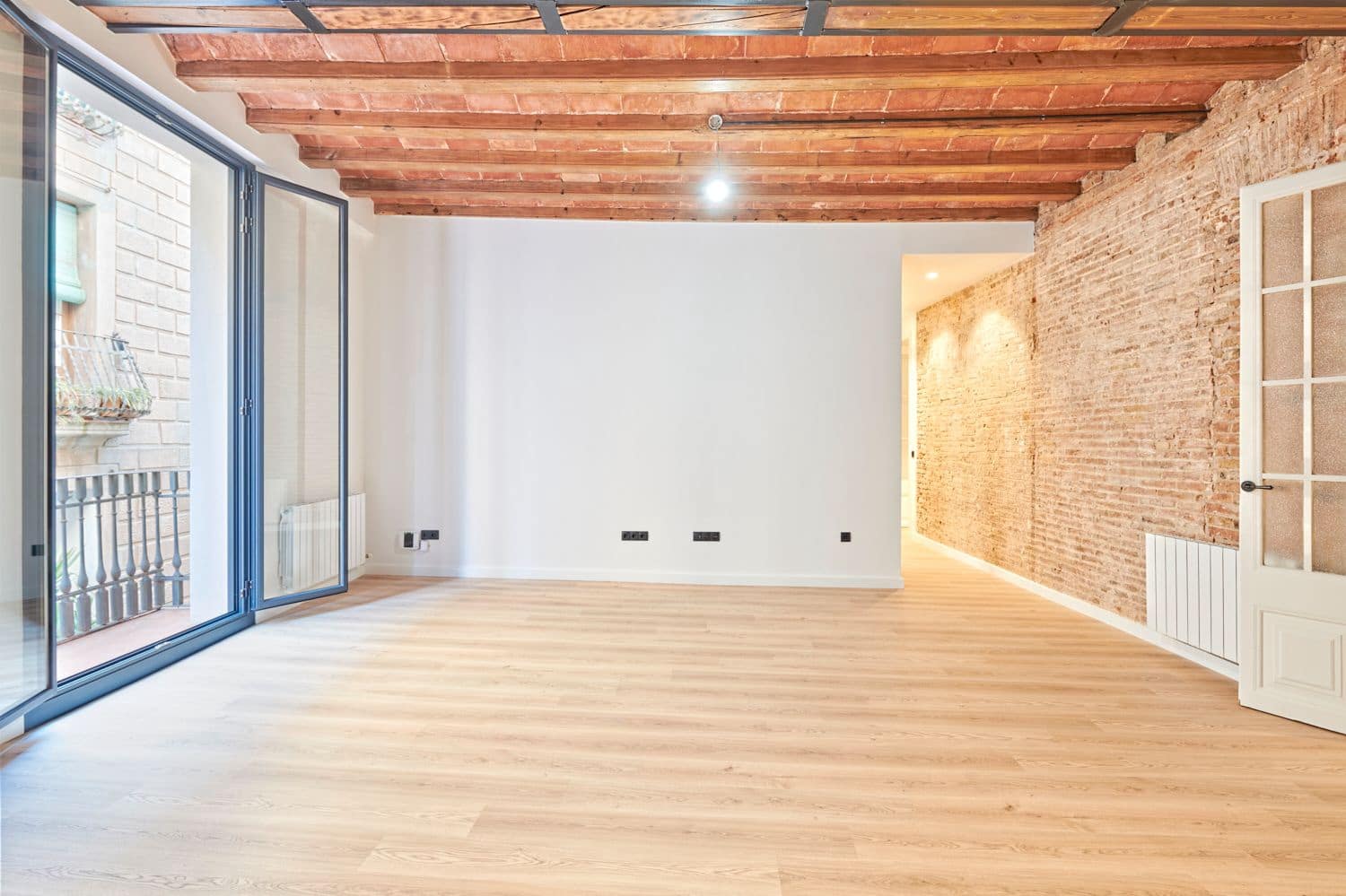 3 soverom Leilighet til leie i Barcelona by - € 1 790 (Ref: 9653324)