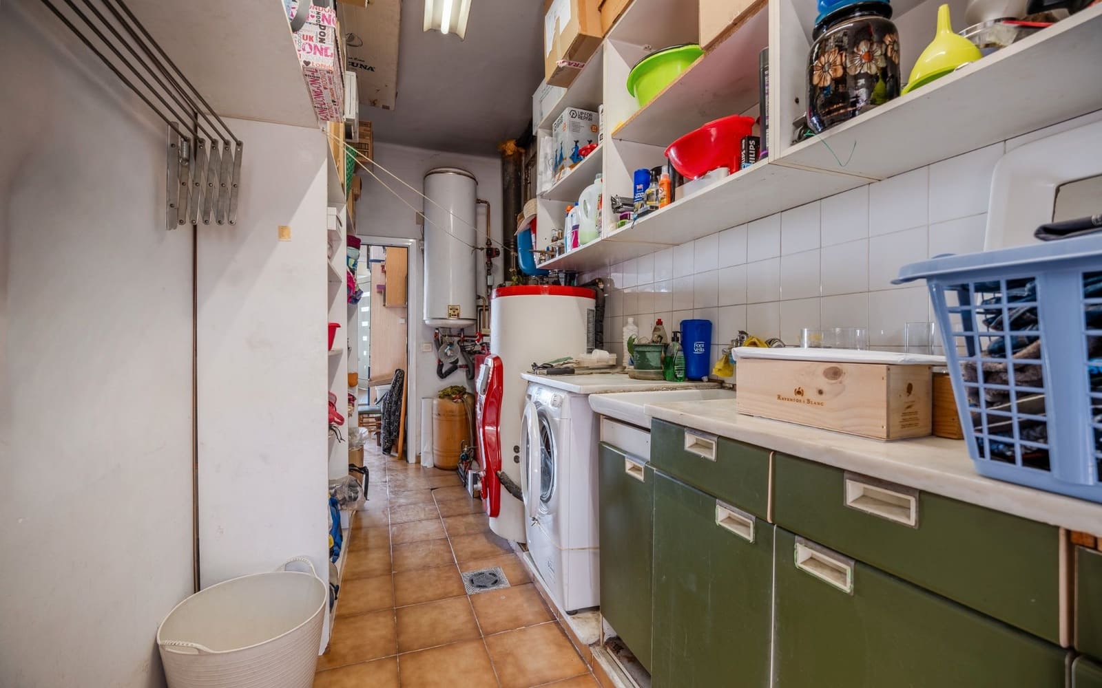 4 bedroom Semi-detached Villa for sale in Girona city with garage - € 557,000 (Ref: 9656508)