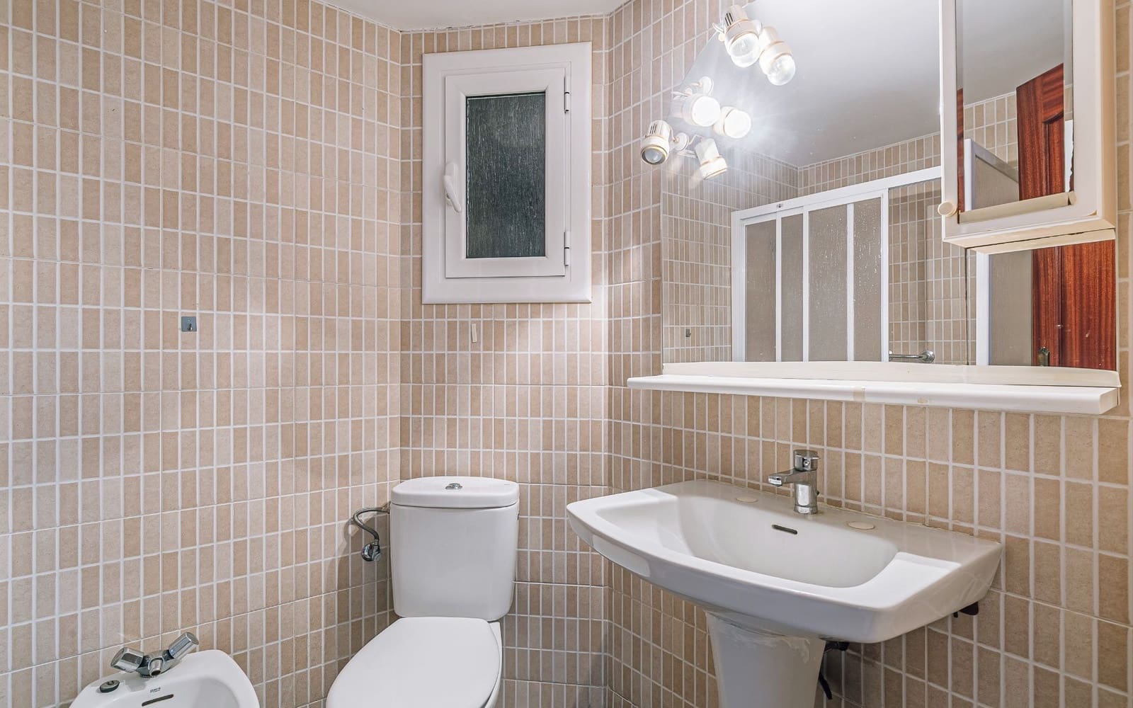 3 chambre Appartement à vendre à Barcelone ville - 280 000 € (Ref: 9656801)