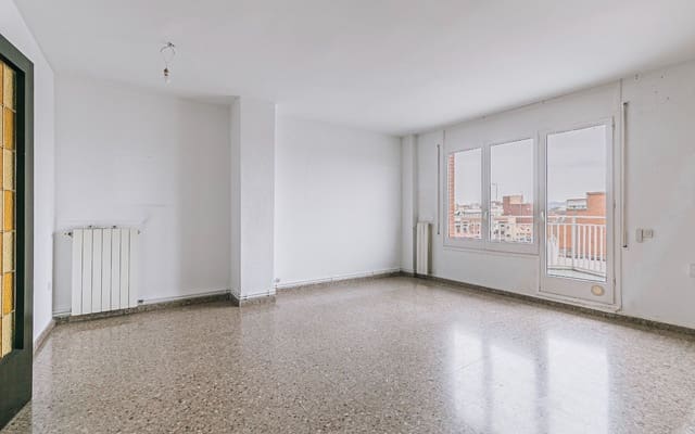 4 sovrum Takvåning till salu i La Sagrada Família, Barcelona stad - 680 000 € (Ref: 9657015)