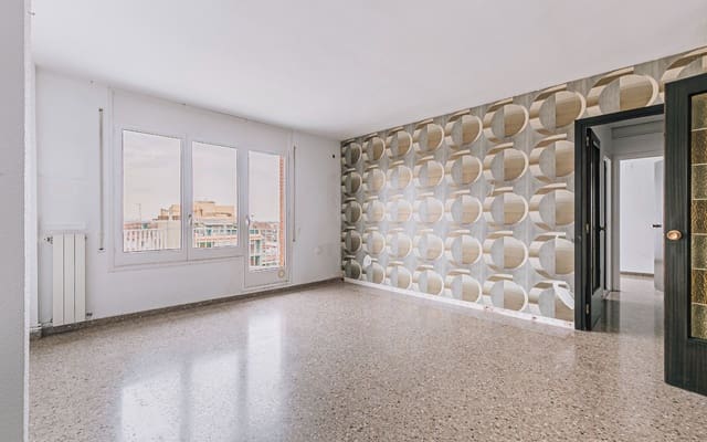 4 sovrum Takvåning till salu i La Sagrada Família, Barcelona stad - 680 000 € (Ref: 9657015)