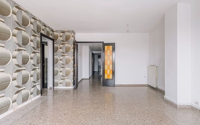 4 sovrum Takvåning till salu i La Sagrada Família, Barcelona stad - 680 000 € (Ref: 9657015)