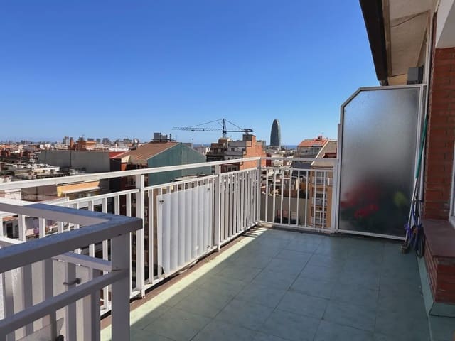 4 soveværelse Penthouse til salg i La Sagrada Família, Barcelona by - € 680.000 (Ref: 9657015)