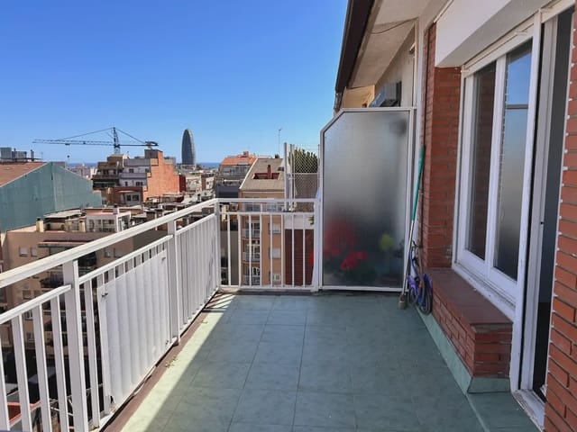4 soverom Penthouse til salgs i La Sagrada Família, Barcelona by - € 680 000 (Ref: 9657015)