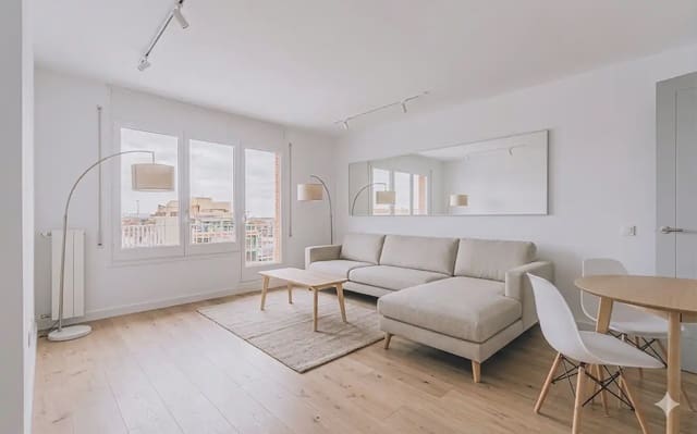 4 soverom Penthouse til salgs i La Sagrada Família, Barcelona by - € 680 000 (Ref: 9657015)