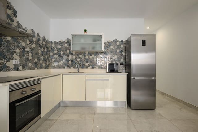 2 soveværelse Lejlighed til salg i Tamaraceite, Las Palmas de Gran Canaria med garage - € 189.900 (Ref: 9672758)