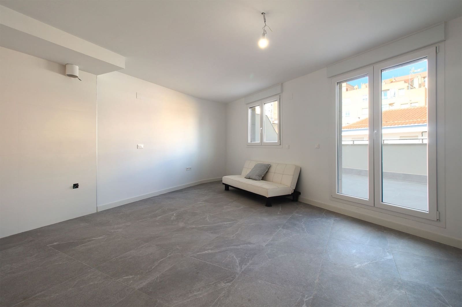 3 Zimmer Penthouse zu verkaufen in Albacete Stadt mit Pool - 433.000 € (Ref: 9678212)