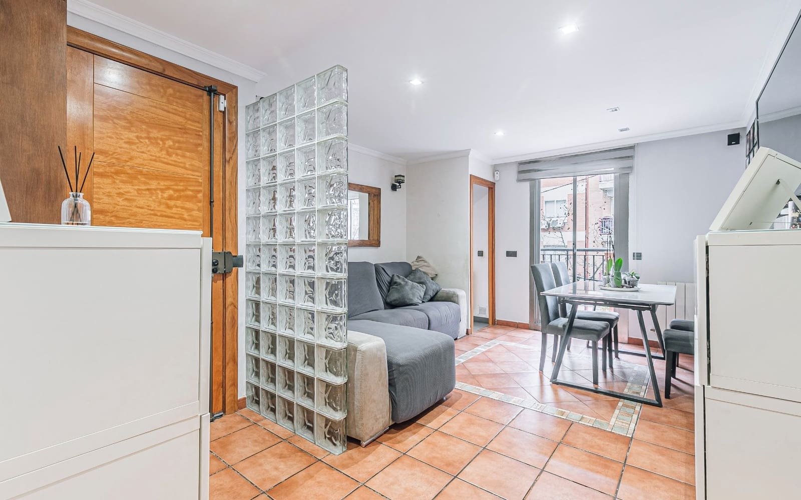 2 sypialnia Mieszkanie na sprzedaż w Miasto Barcelona - 349 000 € (Ref: 9679152)