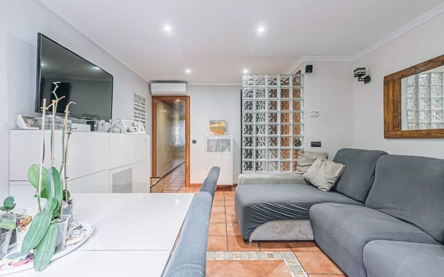 2 sypialnia Mieszkanie na sprzedaż w El Clot, Miasto Barcelona - 349 000 € (Ref: 9679152)