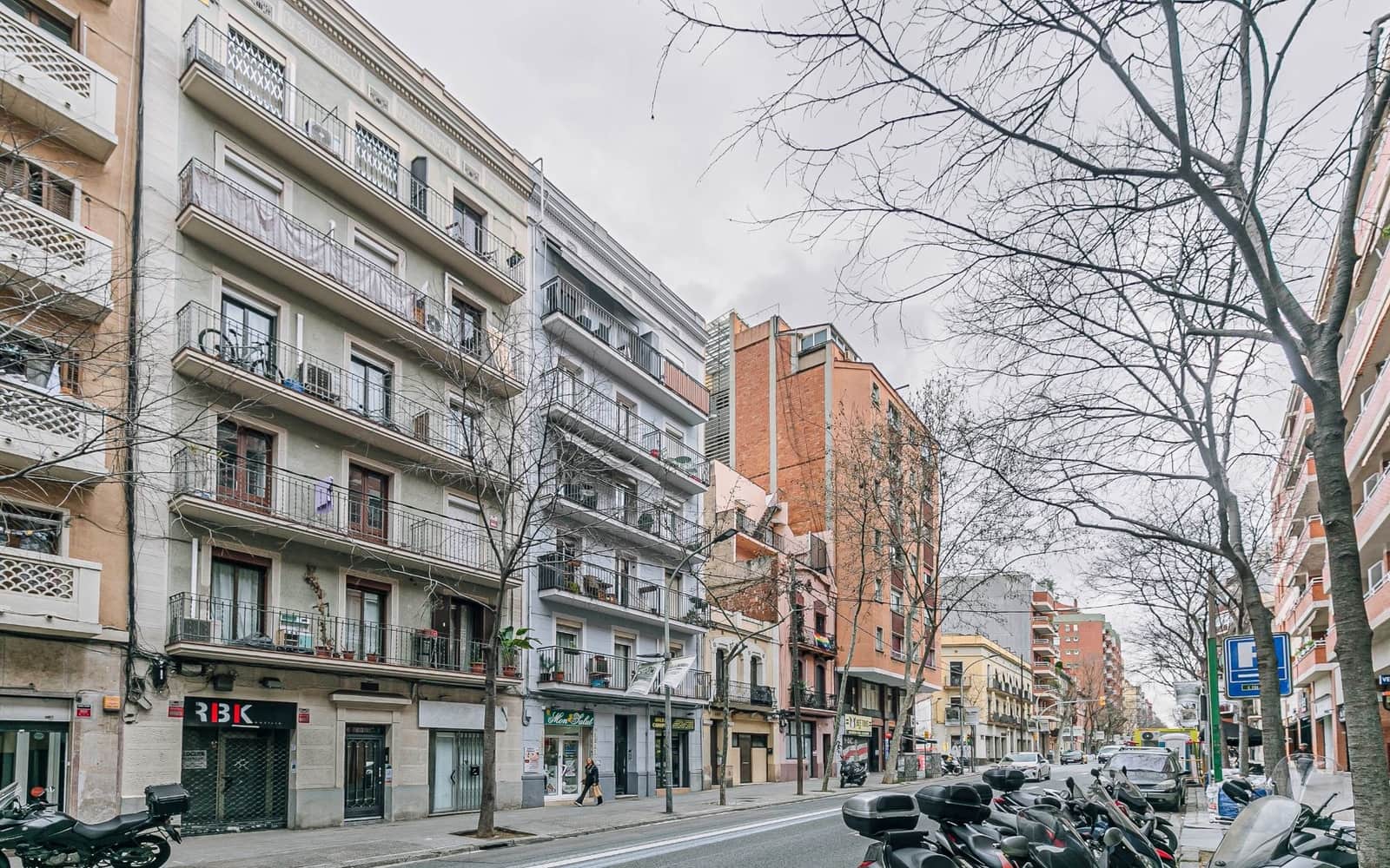2 sypialnia Mieszkanie na sprzedaż w Miasto Barcelona - 349 000 € (Ref: 9679152)