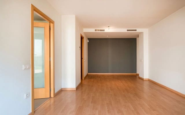 2 quarto Apartamento para venda em Terrassa com garagem - 225 000 € (Ref: 9679299)