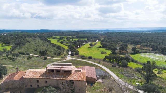 2 makuuhuone Maalaistalo myytävänä paikassa Capmany mukana 
autotalli - 940 000 € (Ref: 9679301)