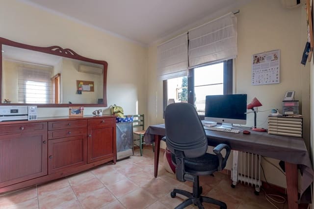 3 soverom Villa til salgs i Pals med garasje - € 585 000 (Ref: 9684062)