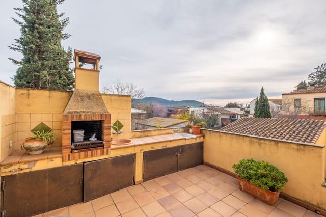 3 soverom Villa til salgs i Pals med garasje - € 585 000 (Ref: 9684062)