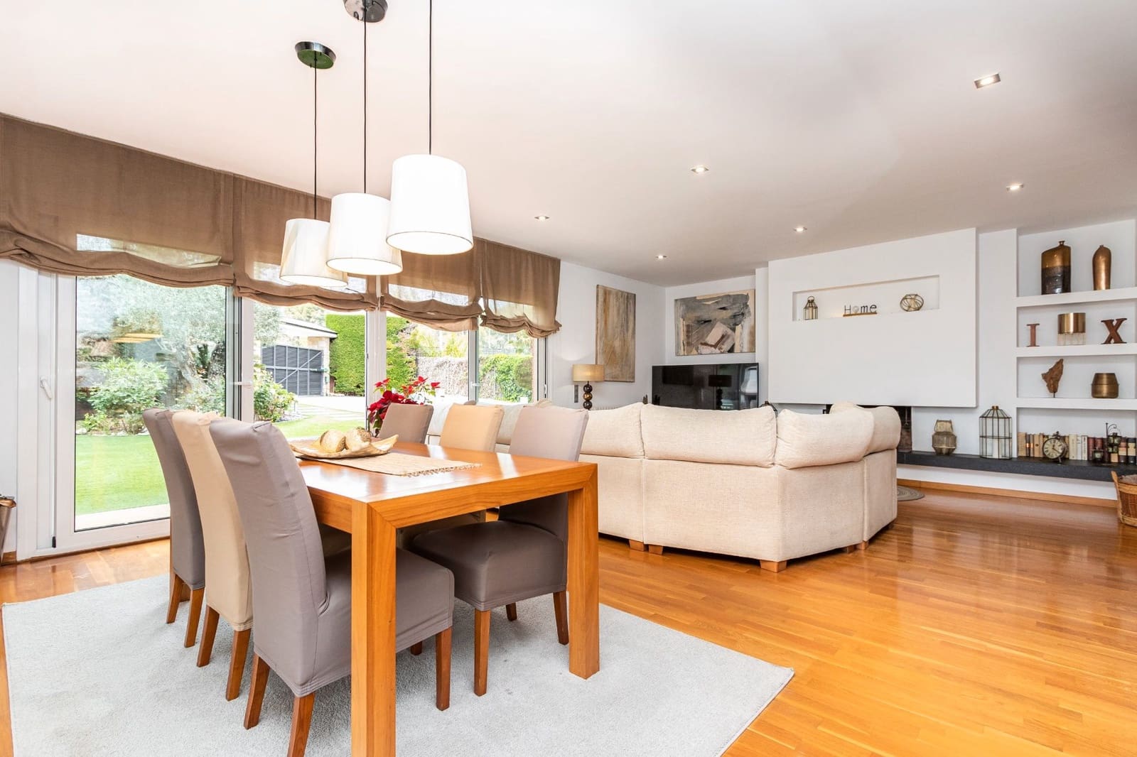 5 sypialnia Willa na sprzedaż w Sant Quirze del Valles z basenem garażem - 995 000 € (Ref: 9684367)