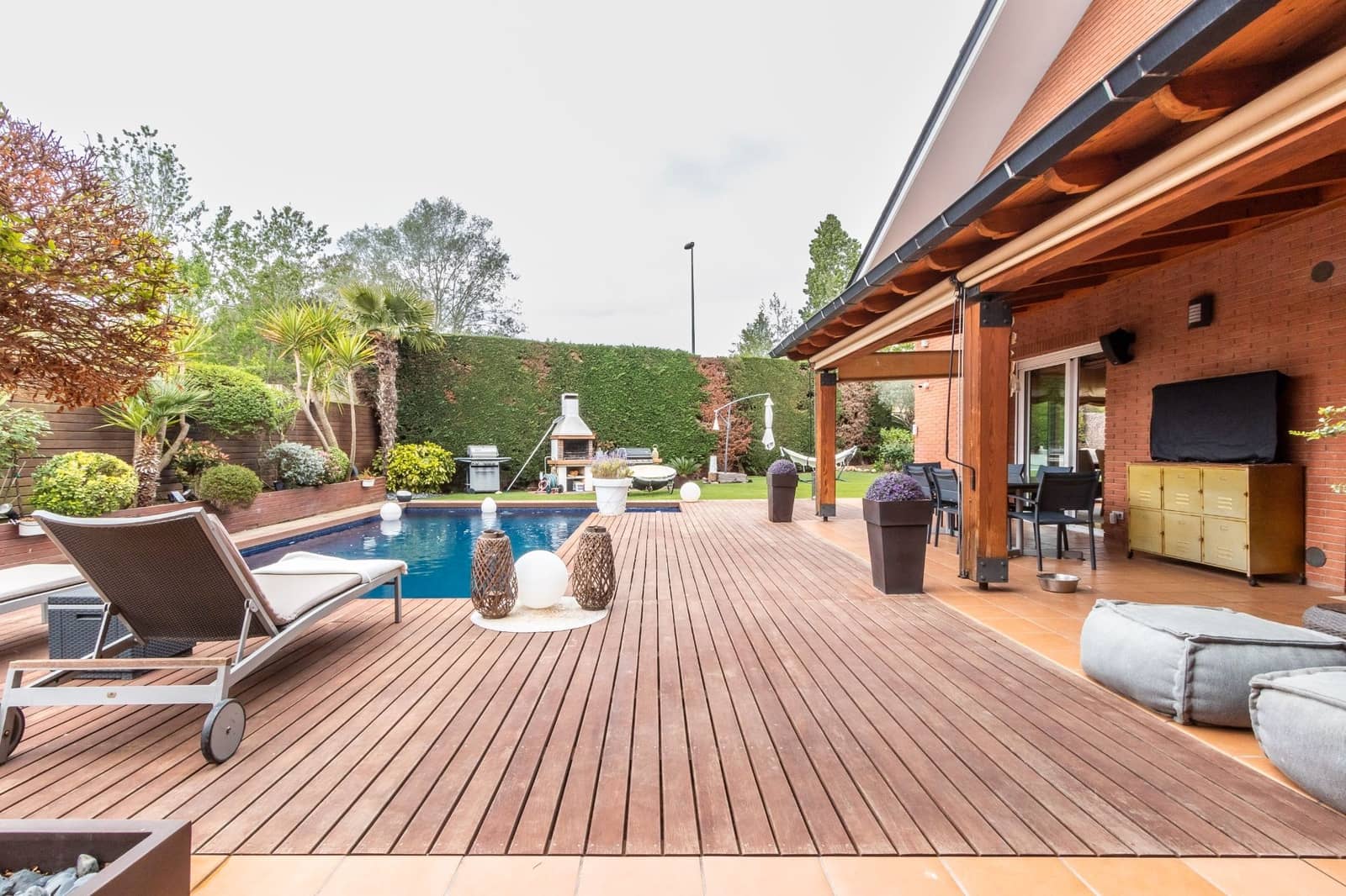 5 sypialnia Willa na sprzedaż w Sant Quirze del Valles z basenem garażem - 995 000 € (Ref: 9684367)