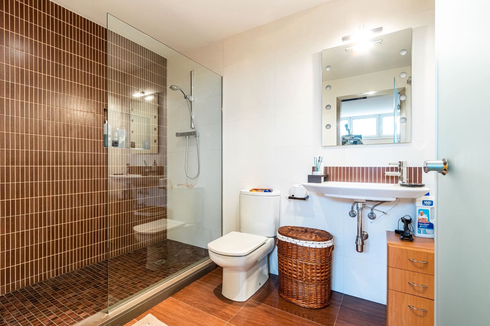 5 sypialnia Willa na sprzedaż w Sant Quirze del Valles z basenem garażem - 995 000 € (Ref: 9684367)