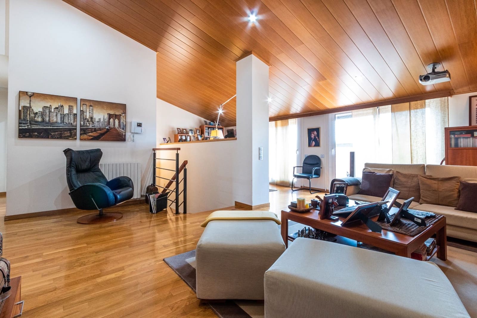 5 sypialnia Willa na sprzedaż w Sant Quirze del Valles z basenem garażem - 995 000 € (Ref: 9684367)