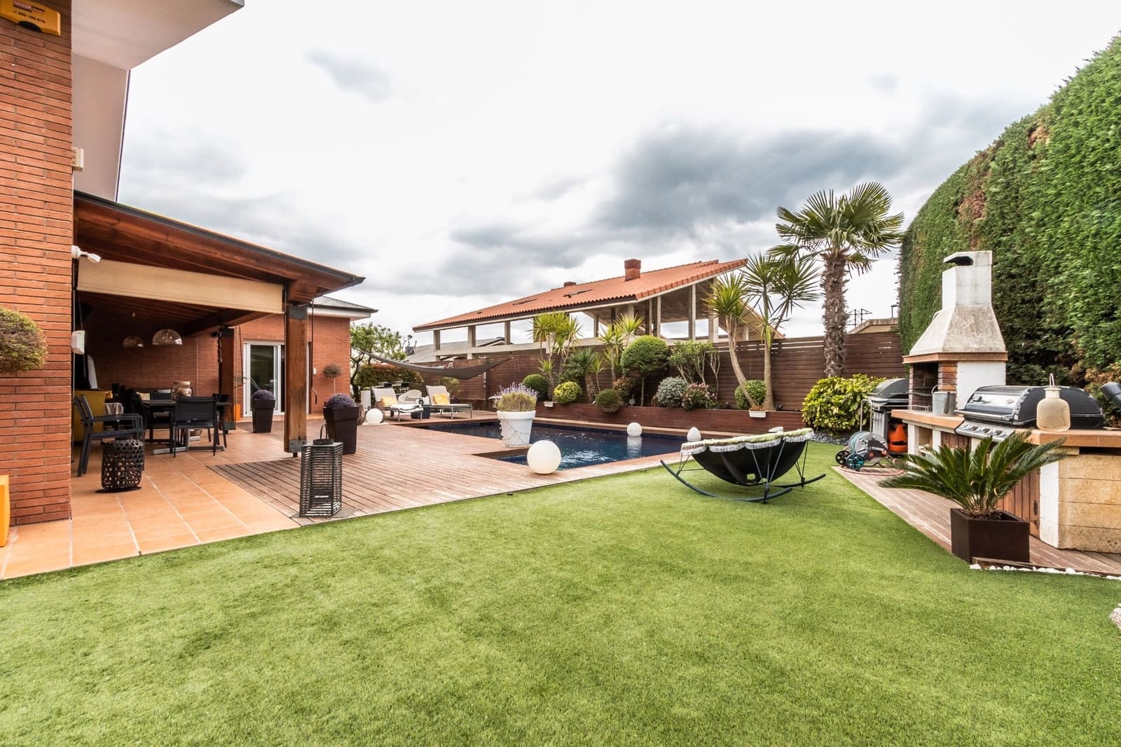 5 sypialnia Willa na sprzedaż w Sant Quirze del Valles z basenem garażem - 995 000 € (Ref: 9684367)