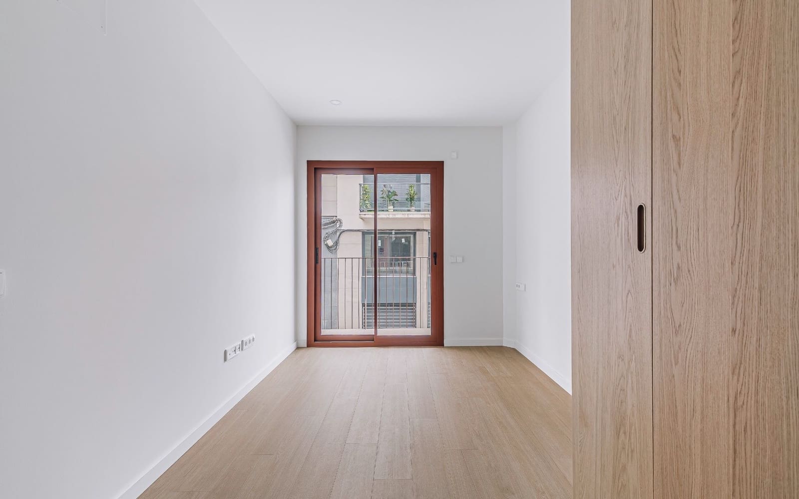 2 quarto Apartamento para arrendar em Barcelona cidade com garagem - 1 700 € (Ref: 9687542)