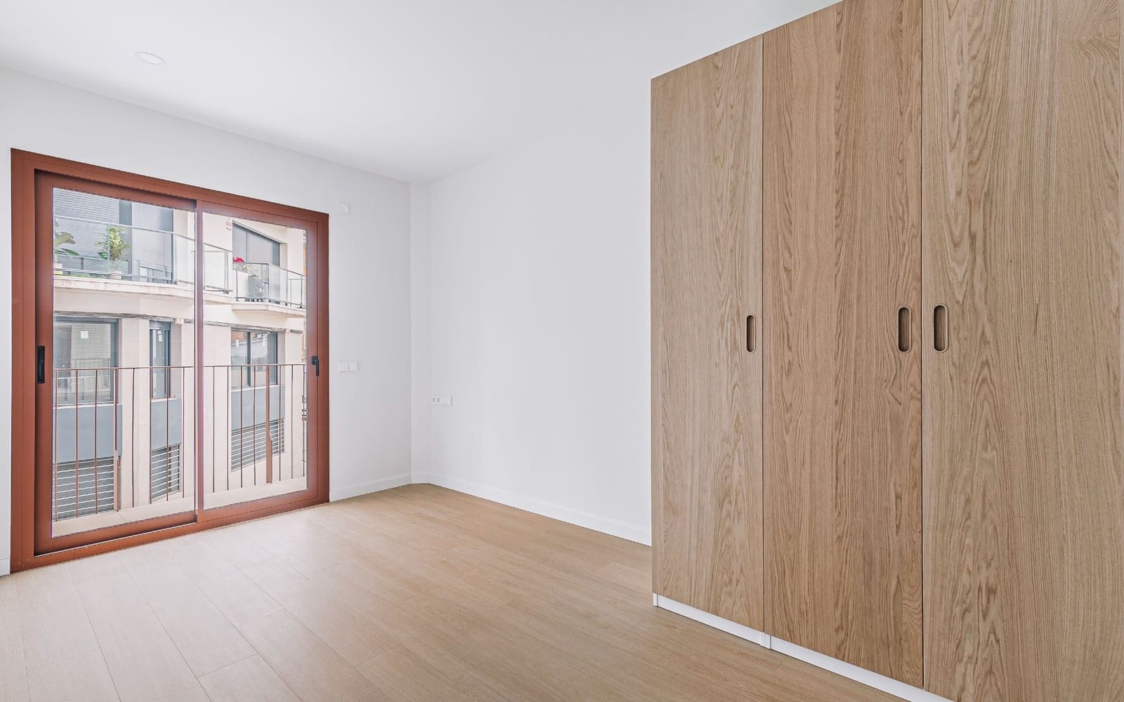 2 quarto Apartamento para arrendar em Barcelona cidade com garagem - 1 700 € (Ref: 9687542)