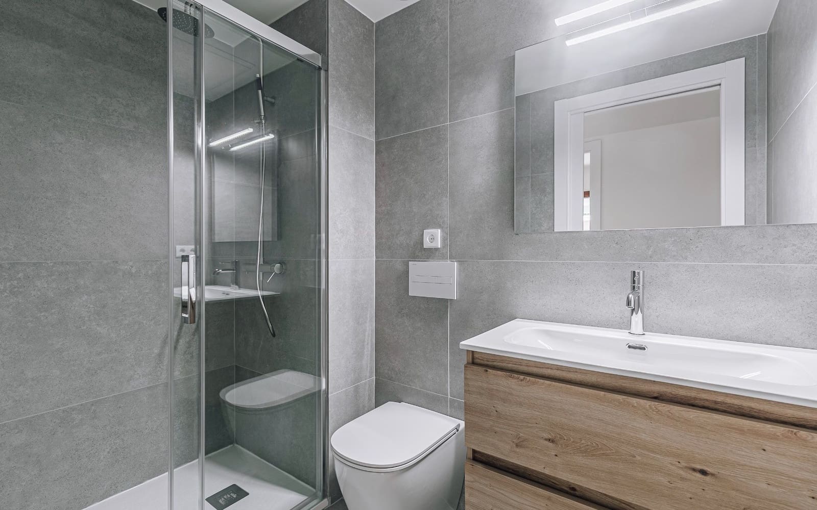 2 quarto Apartamento para arrendar em Barcelona cidade com garagem - 1 700 € (Ref: 9687542)