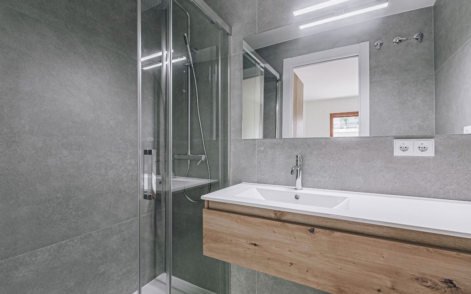 2 quarto Apartamento para arrendar em Barcelona cidade com garagem - 1 700 € (Ref: 9687542)