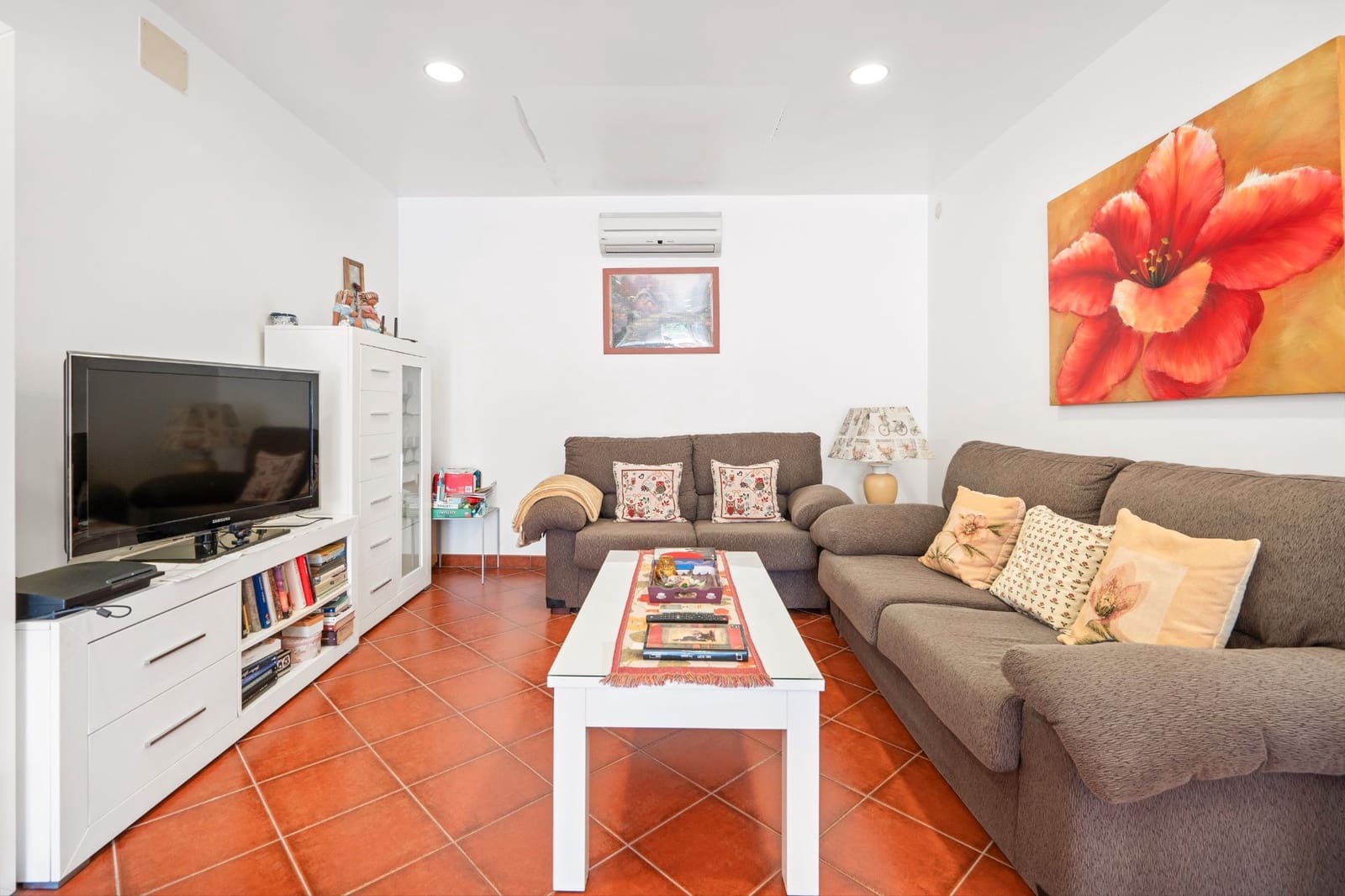 3 bedroom Flat for sale in Ciutadella de Menorca - € 450,000 (Ref: 9694498)