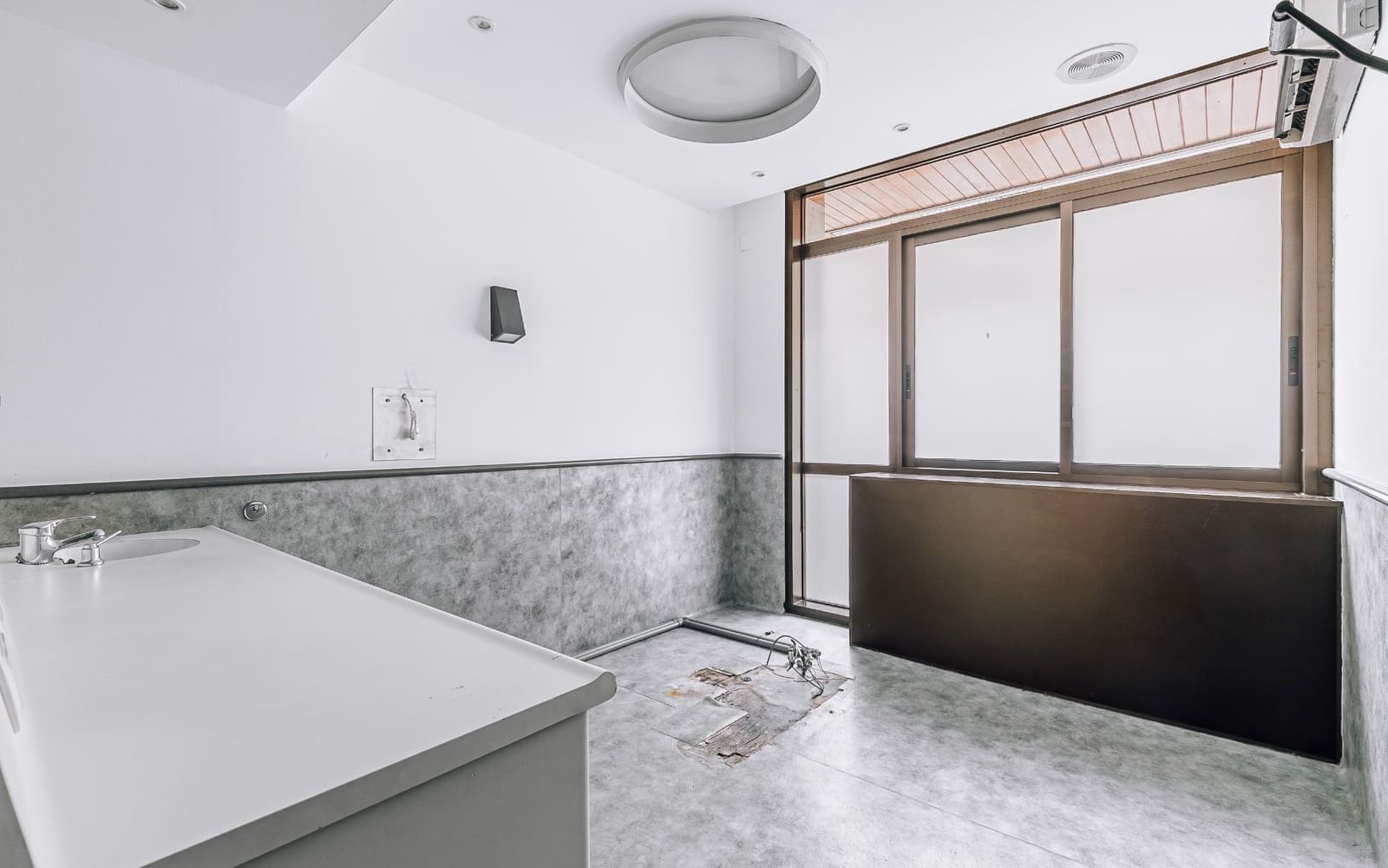 Local Commercial à vendre à Barcelone ville - 790 000 € (Ref: 9694499)