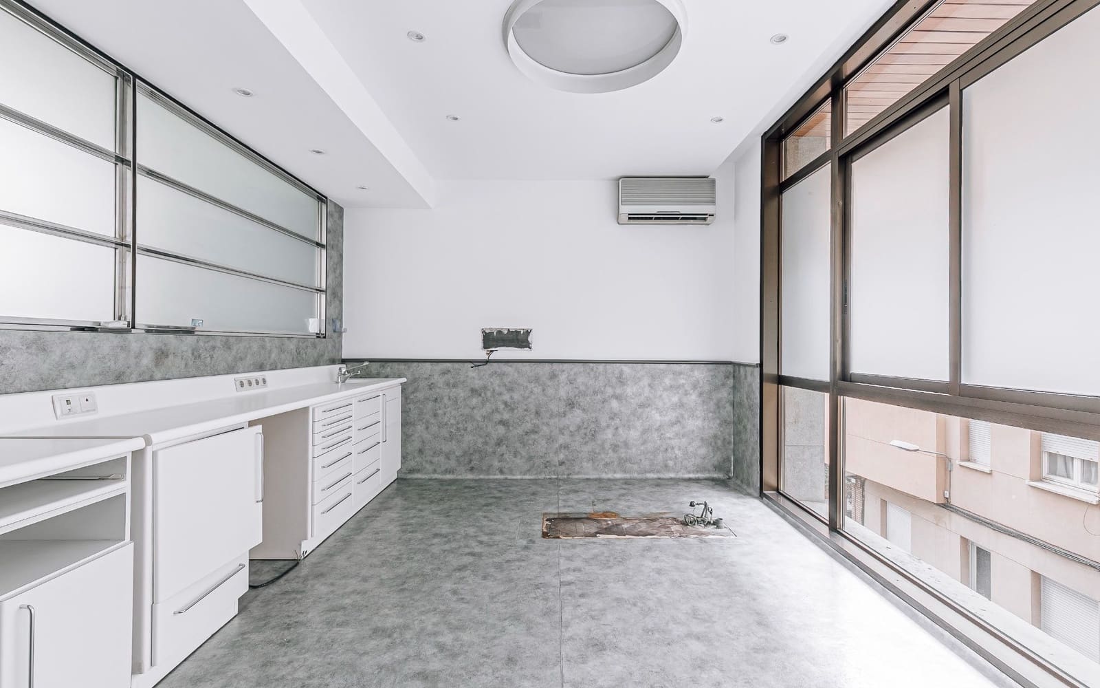 Local Commercial à vendre à Barcelone ville - 790 000 € (Ref: 9694499)