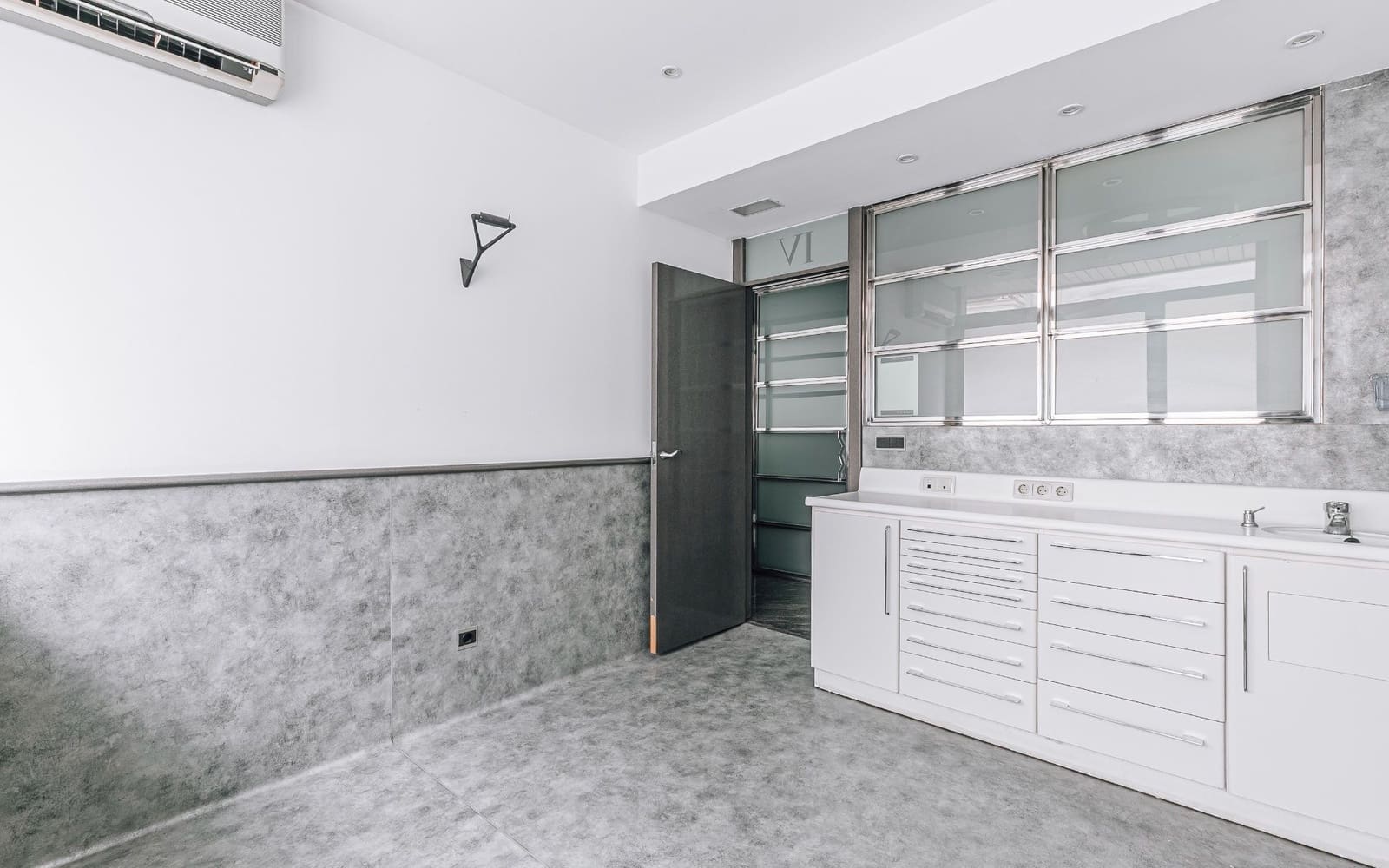 Local Commercial à vendre à Barcelone ville - 790 000 € (Ref: 9694499)