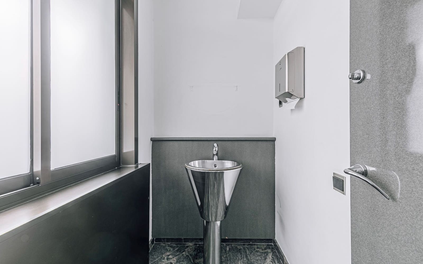 Local Commercial à vendre à Barcelone ville - 790 000 € (Ref: 9694499)