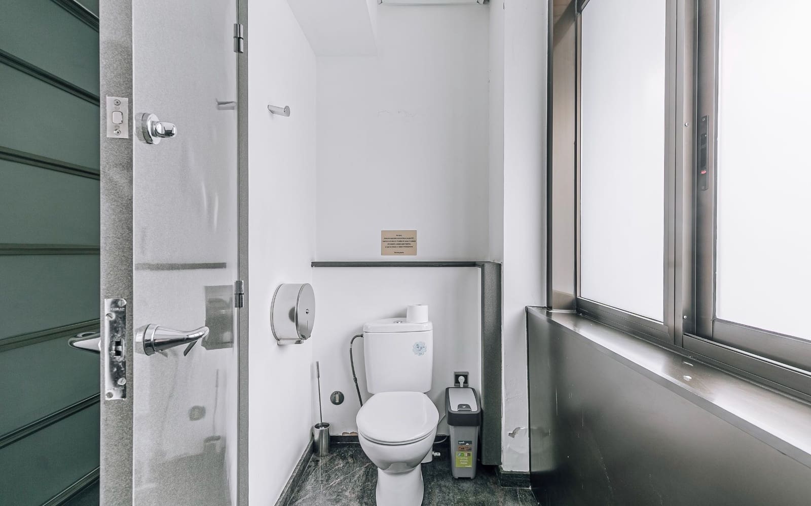 Local Commercial à vendre à Barcelone ville - 790 000 € (Ref: 9694499)