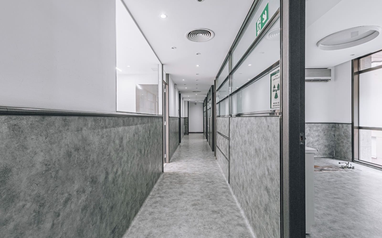 Local Commercial à vendre à Barcelone ville - 790 000 € (Ref: 9694499)