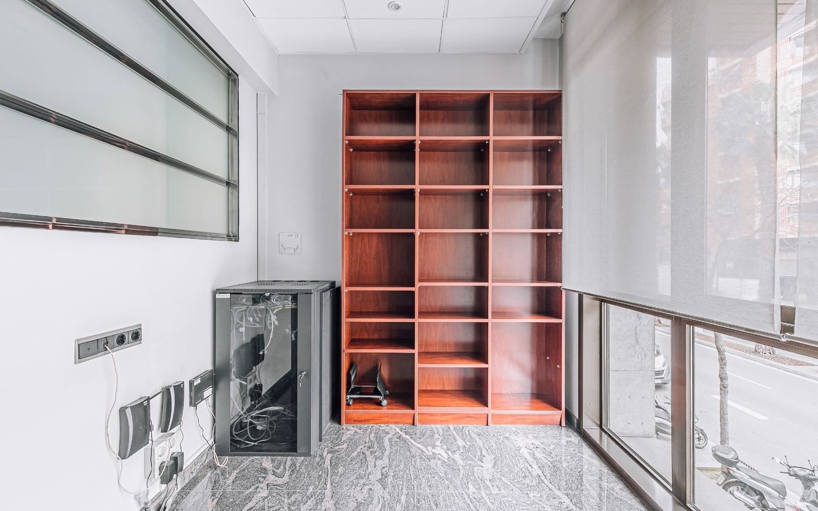 Erhverv til salg i Barcelona by - € 450.000 (Ref: 9694500)